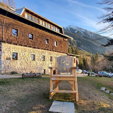 Valvasorjev Dom Pod Stolom Hostel Zirovnica Ngoại thất bức ảnh
