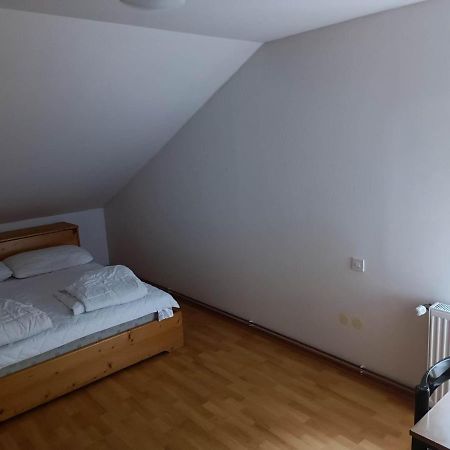 Valvasorjev Dom Pod Stolom Hostel Zirovnica Ngoại thất bức ảnh